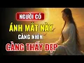 Download Lagu Người Có Ánh Nhìn Này – Càng Nhìn Càng Thấy Đẹp | Thần Thái Tỏa Ra Từ Nội Tâm, Không Cần Trang Điểm