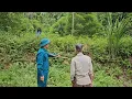 Download Lagu Kind-hearted militiaman helps homeless old man cut grass - Followed by stranger