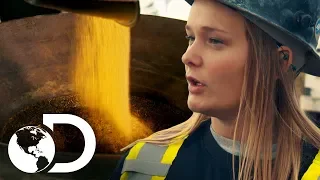 Tony Beets daughter makes her debut as mine boss Gold Rush Discovery Latin America