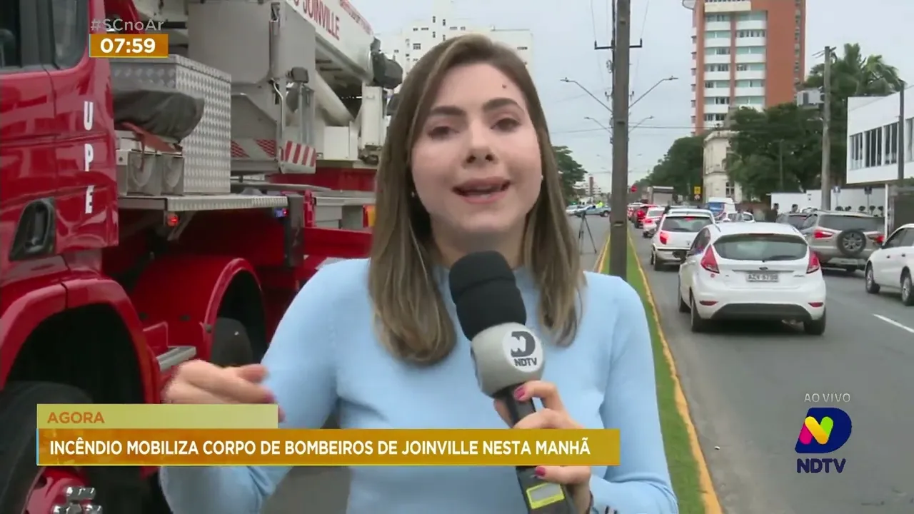 Incêndio de grandes proporções é registado no início da manhã desta segunda-feira em Joinville