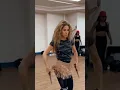 Download Lagu Shakira Ensayando con cuchillos