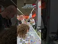 VENDOR POV: Je neemt alle SEALED producten van je klant over..