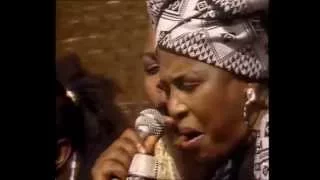 miriam makeba the retreat song jikele maweni live graceland concert w paul simon 
