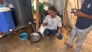 واخيرا الحمدلله اليوم تم وصول عدد مشتركين قناتي الى 300 الف مشترك وعقبال المليون مشترك يارب 