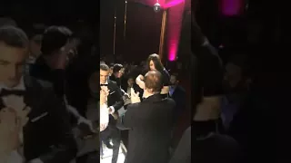       بوسي تضحك عليا دندنها