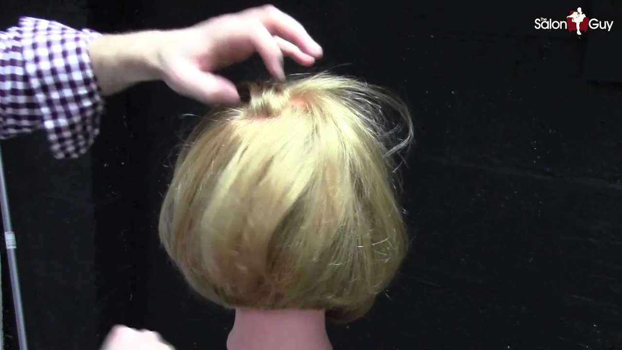 Graduated bob haircut with the Salon Guy