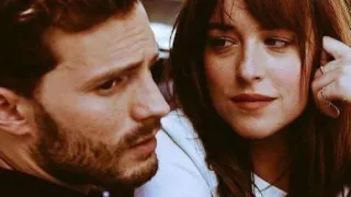 مش نظره وابتسامه مش كلمه والسلامه 