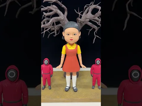 These handmade clay bobbleheads must stop nodding!