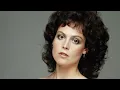Sigourney Weaver s Most Shocking Photos Try Not to Gasp