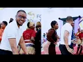 UTAPENDA! ALIKIBA AKICHEZA KIHAYA KATIKA MAHAFARI YA MTOTO WAKE ALIYEHITIMU KIDATO CHA 4