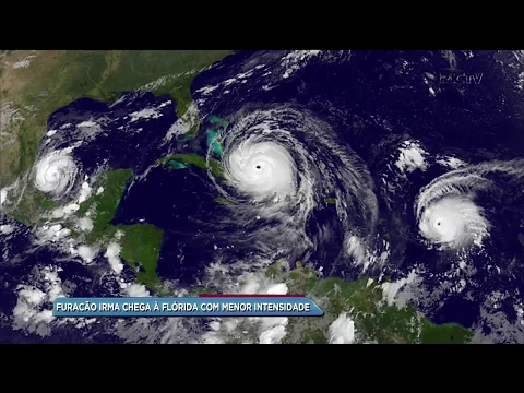 Furação irma chega à Flórida com menor intensidade