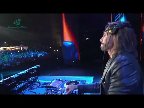 Download MP3 Bob Sinclar - Rock This Party (Everybody Dance Now) & Someone Who Needs Me - Live 2022 (Full HD)