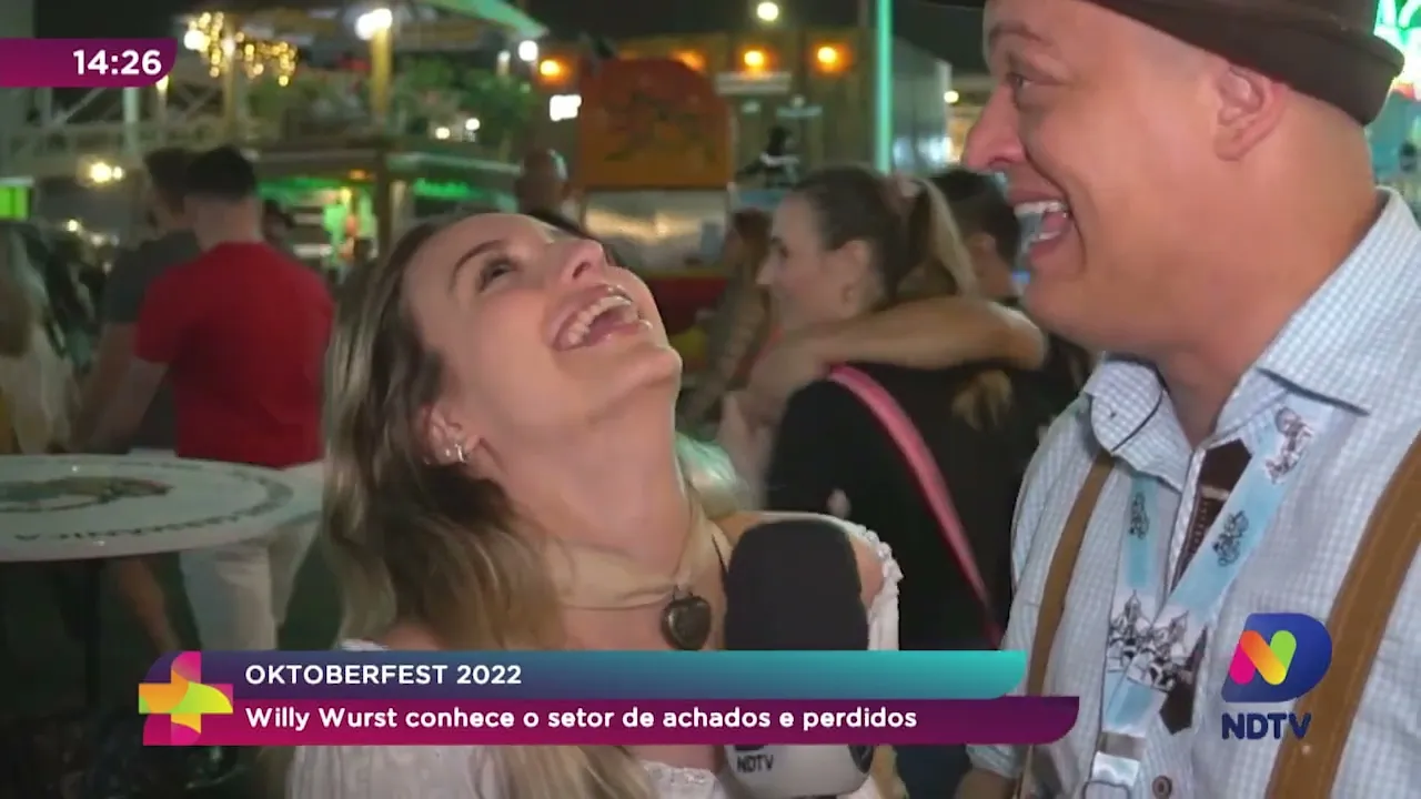 Oktoberfest 2022: Willy Wurst conhece o setor de achados e perdidos