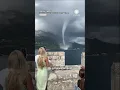 Download Lagu Enorme waterhoos intrigeert waarnemers in Kroatië