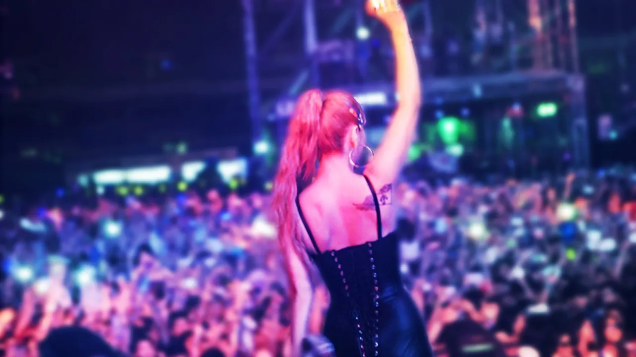 FTampa & The Fish House feat. Ayumi Hamasaki - M-031 (TeijiWTF Mashup)