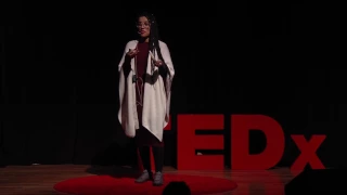 O racismo, quando não nos mata, nos torna inseguras | Karina Vieira | TEDxLaçador