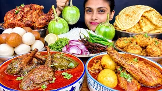Bharwa Baingan Chicken Duck Banglo Whole Chicken Dum Aloo Egg Omelette Rice Rasgulla Eating 