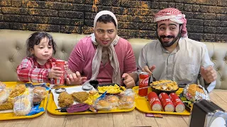 توتة وزوجها وموج اكلو كل اكل المطعم  تعالو شوفو المطيبة الي صارت بالاخير   دندنها