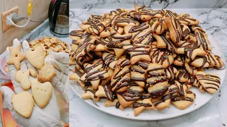 بشويه دقيق عملت الذ بسكوتات خفيفه بدون زبده ولا بيض لما تجربوها هاتعملوها كل يوم بسكويت صيامى 