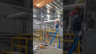 Hammering with love #welding #aluminiumfabrication #performanceboats #boatbuild #construction