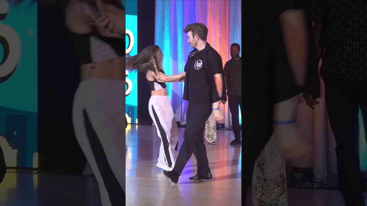 Her ELBOW SPINS at the end 🙀