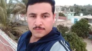 وتسافر واسافر وأيام يطول السفر        دندنها