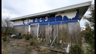 This Interstate Gas Station Has Been Abandoned for Decades