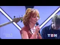 Reba McEntire Performs "Back To God" & "Swing Low Sweet Chariot" | 48th Annual GMA Dove Awards | TBN