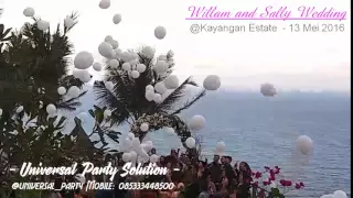 william and Sally wedding balloon release