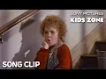 Download Lagu ANNIE (1982): “It's The Hard-Knock Life” Full Clip | Sony Pictures Kids Zone #WithMe
