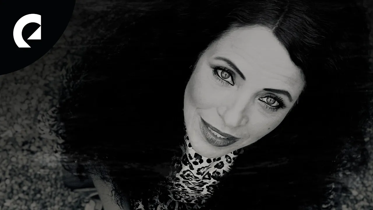 Wendy Marcini - Fly By Night (Royalty Free Jazz) Wendy Marcini - Fly By Night (Royalty Free Jazz)
