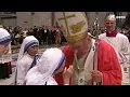 Download Lagu John Paul II greets and blesses Mother Teresa of Calcutta a few months before her death