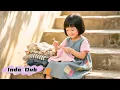 Download Lagu Gadis miskin kenakan baju bekas, miliarder jatuh hati dan dia jadi desainer terkenal!