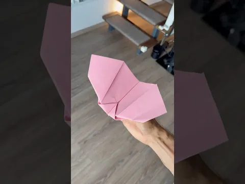 Dieser Papierflieger schlägt mit den Flügeln 😍