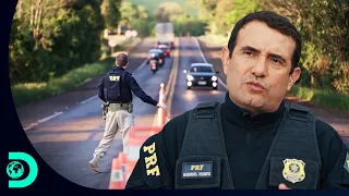 Vehículo Sospechoso Alerta a los Oficiales | Operación Frontera Brasil | Discovery Latinoamérica