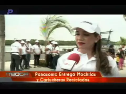 Panasonic entregó mochilas y cartucheras recicladas