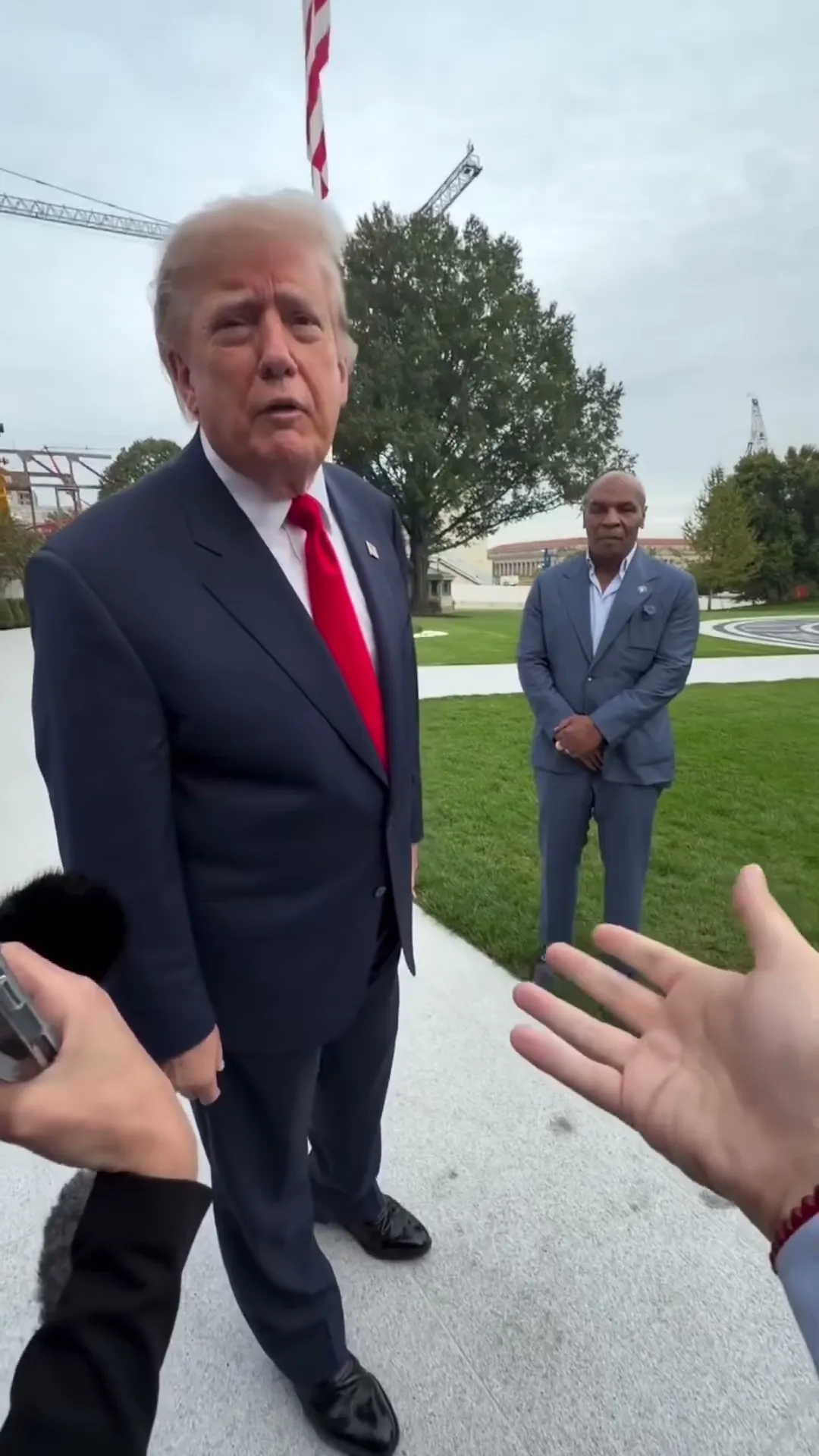 Trump has been asked about Meloni 🧐 Ig : iacopodluzi crd.