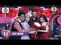 Lagu Di panggung Indosiar! valen \u0026 mila malu\