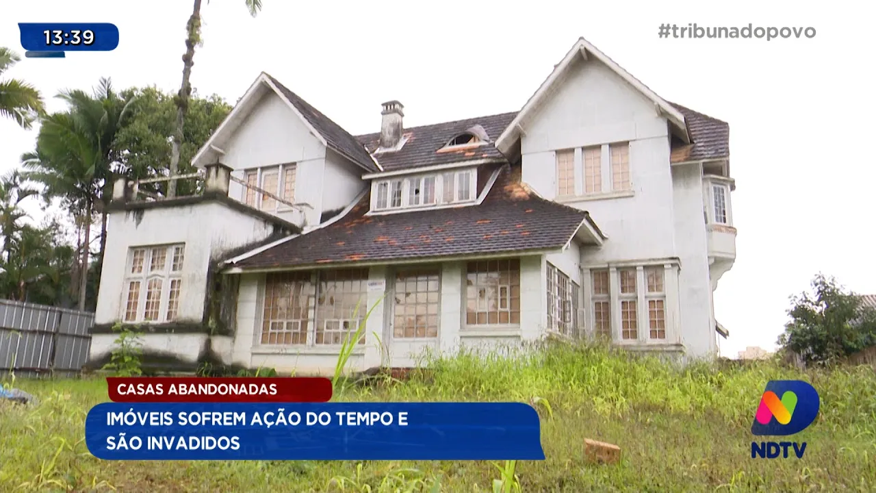 Casas abandonadas: imóveis sofrem ação do tempo e são invadidos