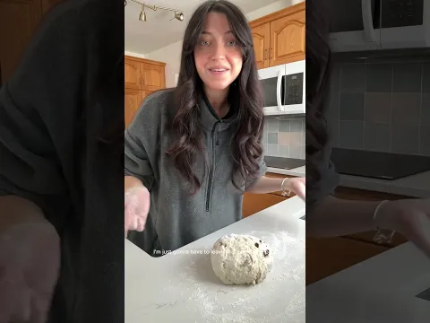 EASY chocolate chip no knead bread