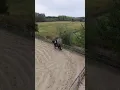 Download Lagu Voor het eerst gereden met een drone achter ons aan! #equestrianjourney #horseriding #equestrian