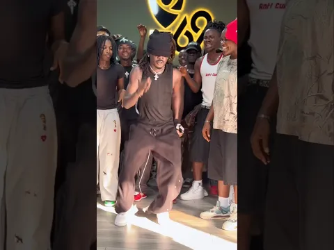 REALCESH dances to Dopenation Mesisi at DWPACADEMY dance class