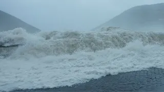 Ep 14, Contessa 26 Surviving Hurricane Lorenzo in Horta