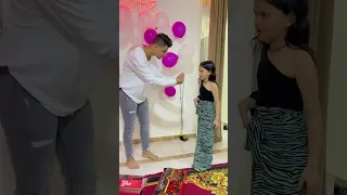 من عيد ميلاد همسه وهنا حبايبي مين هيقولهم كل سنه وانتم طيبين 