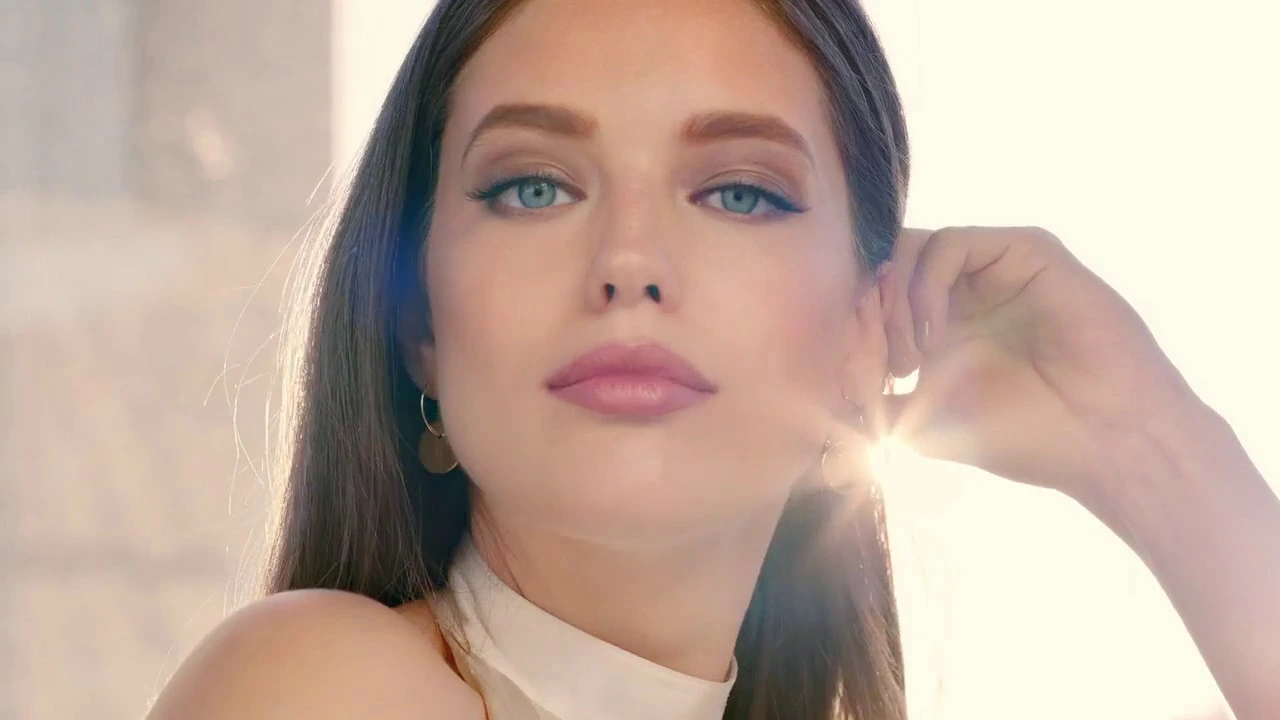 Emily DiDonato, Gigi Hadid, Adriana Lima, Josephine Skriver & Herieth Paul for Maybelline (2019)