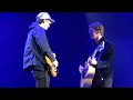Rob Thomas - I Love It Maison on guitar