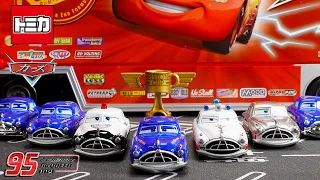 【カーズトミカ】新商品！マックィーンデイ2026特別仕様のドック・ハドソンを開封！歴代ドック6台も一挙に徹底比較レビュー！