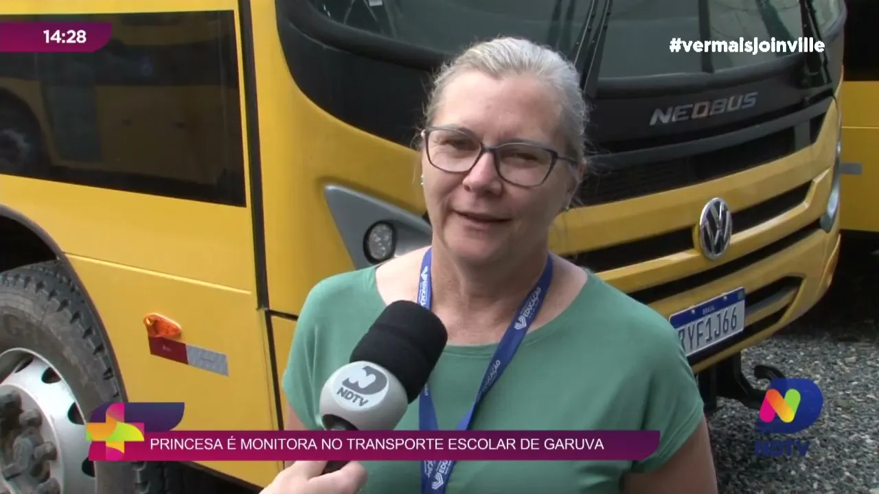 Princesa é monitora no transporte escolar de Garuva