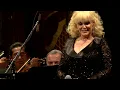 Valeria Lynch - La Extraña Dama (En Vivo)