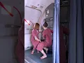 Download Lagu Pramugari Cantik Lion Air Lepas Sabuk Pengaman dalam Pesawat 😁🥰🥰✌️🙏🏻